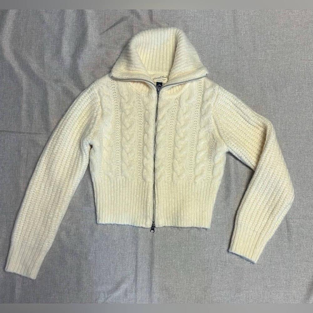 Universal Thread Jacket - Picture 3 of 9